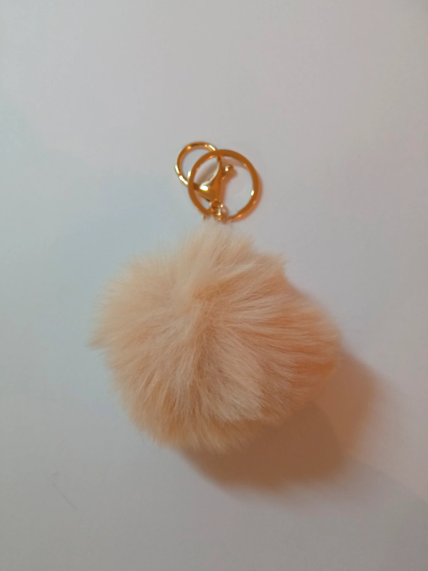 Porte-clés Pompon en Fausse Fourrure - Doux et Coloré