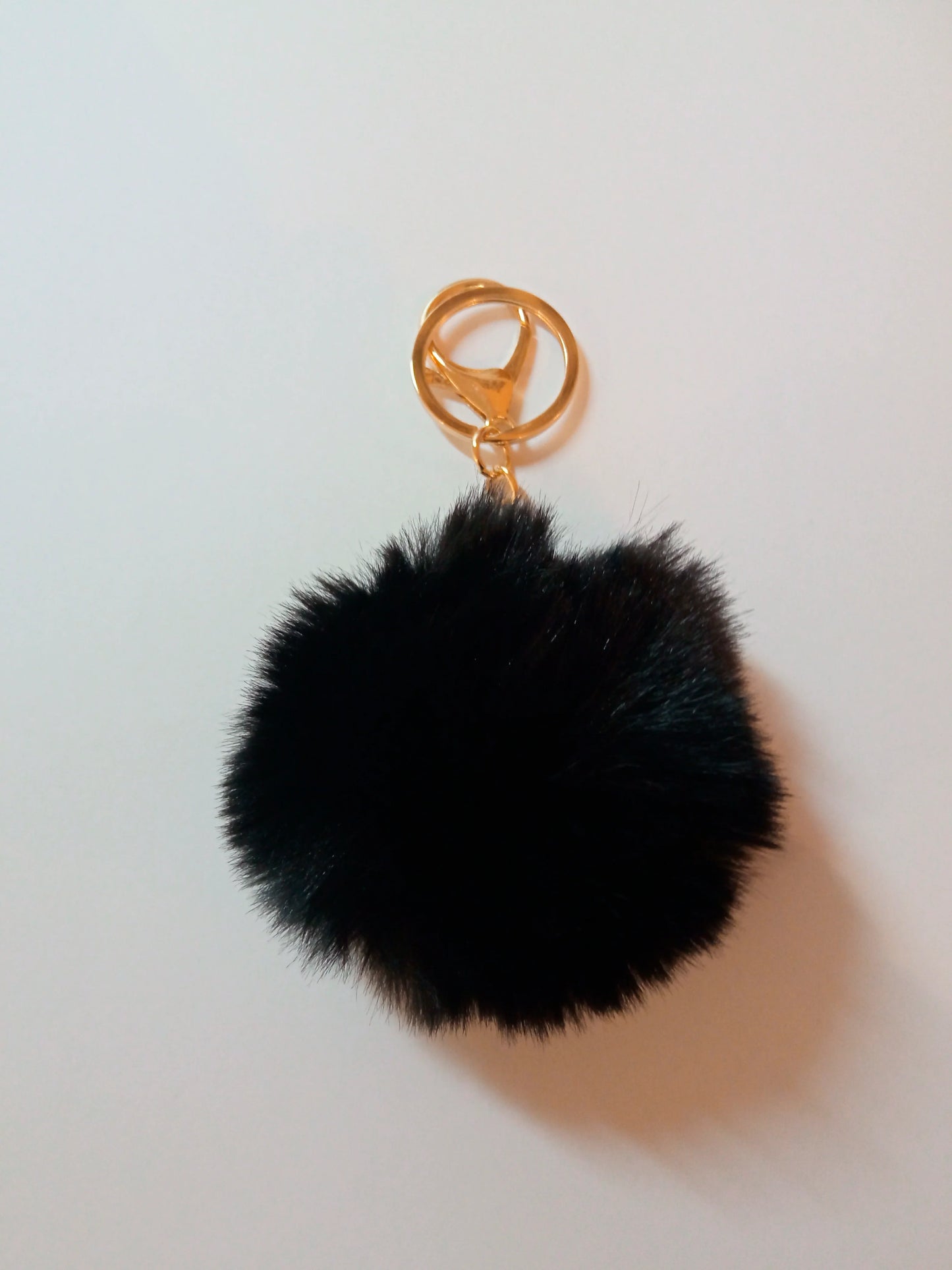 Porte-clés Pompon en Fausse Fourrure - Doux et Coloré