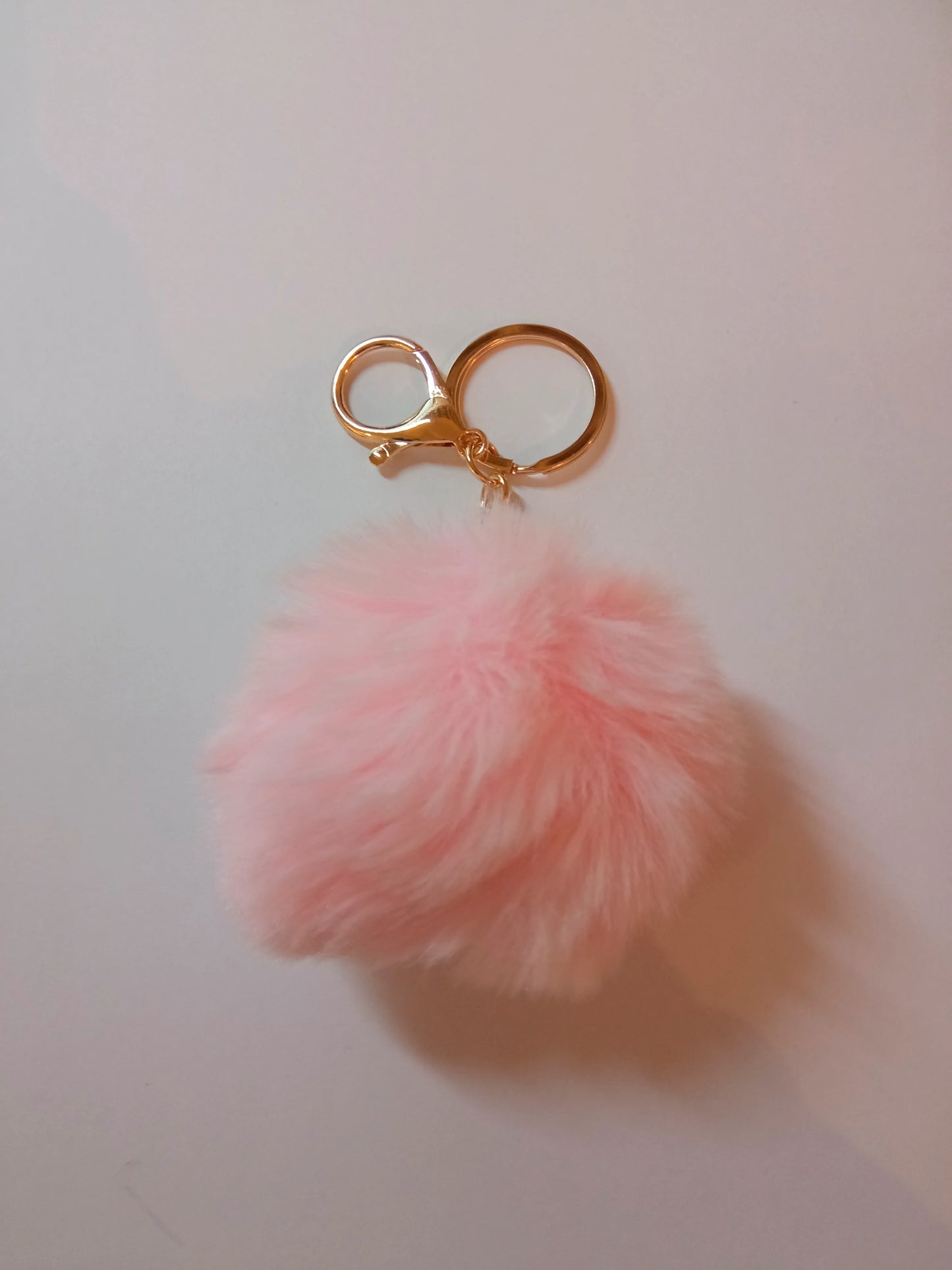 Porte-clés Pompon en Fausse Fourrure - Doux et Coloré