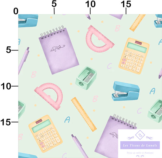 Tissu 481 école, scolaire, maîtresse, maître, ATSEM, au mètre - Disponible en 9 matières - Vendu par multiple de 50 cm