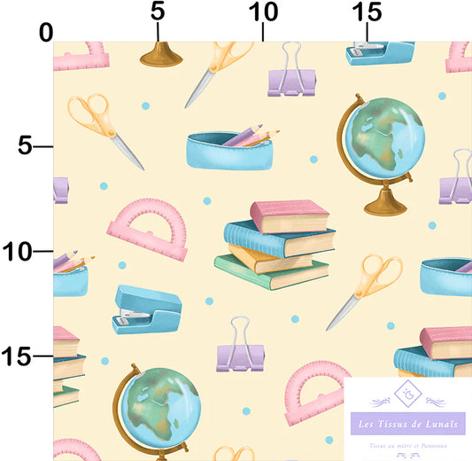 Tissu 484 école, scolaire, maîtresse, maître, ATSEM, au mètre - Disponible en 9 matières - Vendu par multiple de 50 cm